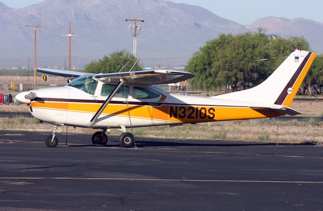 N3210S - Single-engine aircraft