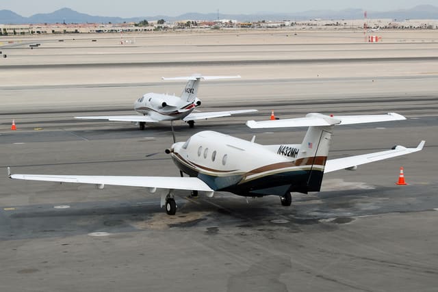 N432MH - Pilatus