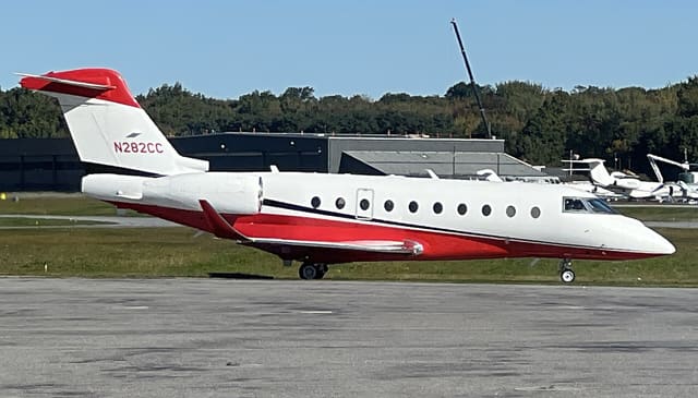 N282CC - Business jet