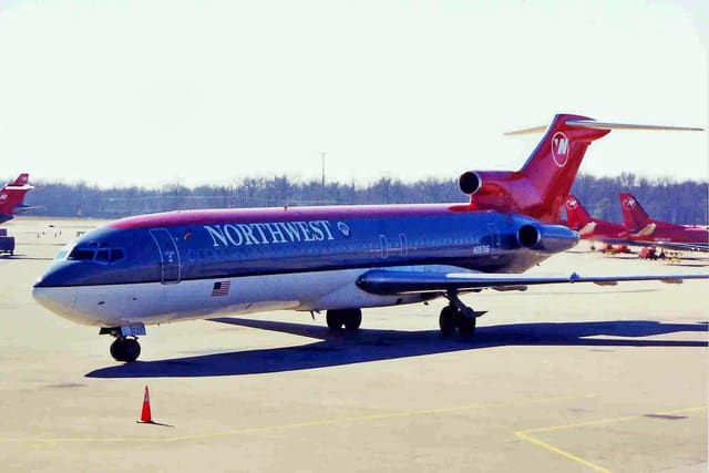 N297US - Douglas