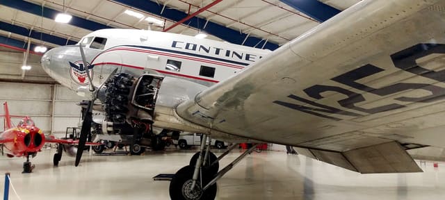 N25673 - Aircraft