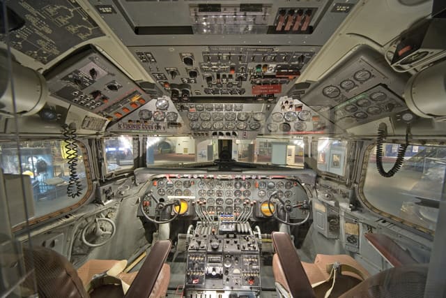 N334AA - Aircraft