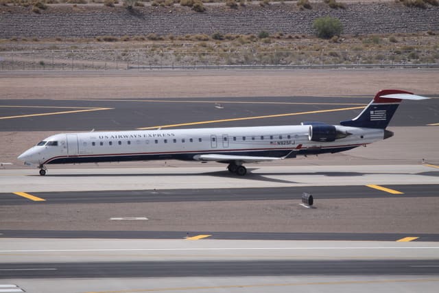 N925FJ - Bombardier