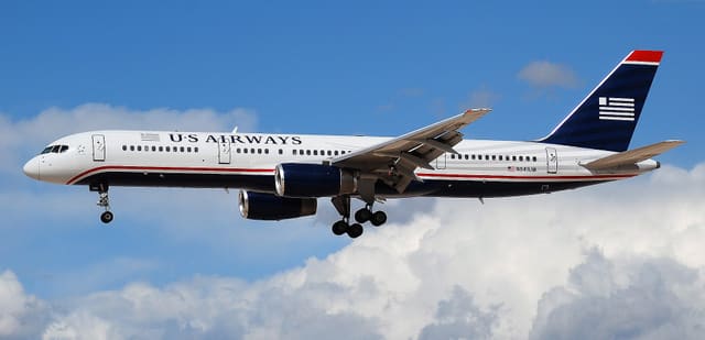 N941UW - Twin-engine aircraft