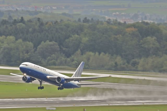 N657UA - Boeing