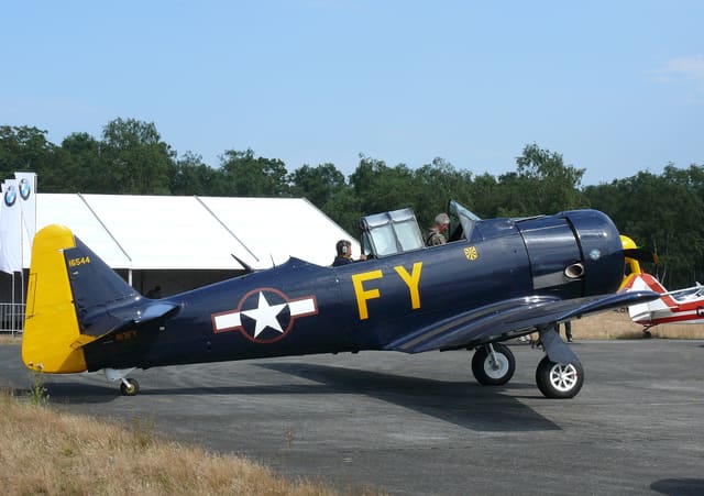 N13FY - Warbird