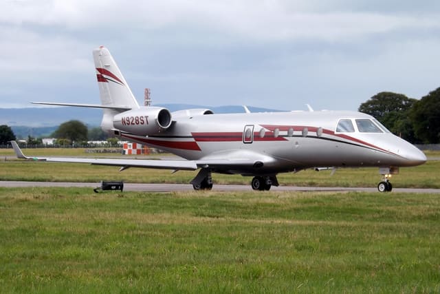 N928ST - Business jet