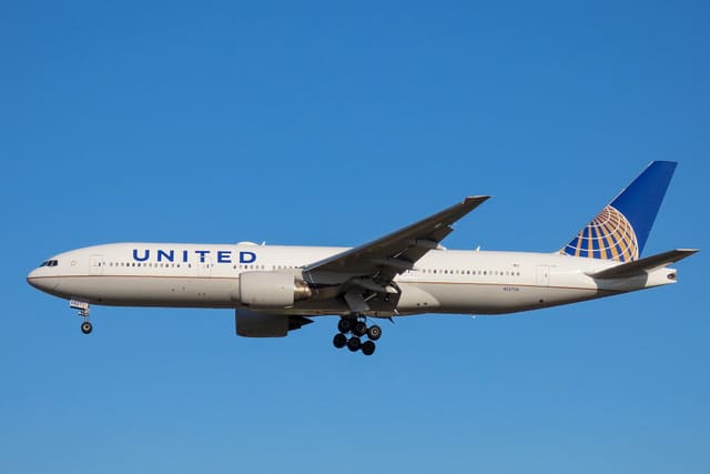 N227UA - Boeing