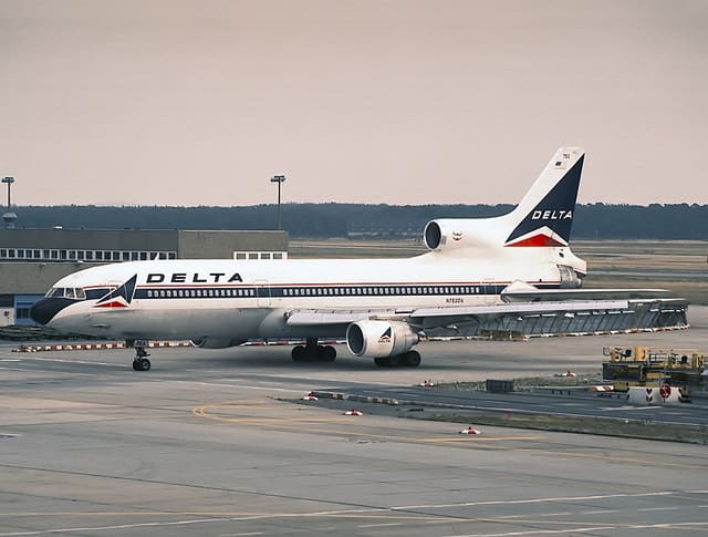 N753DA - Douglas