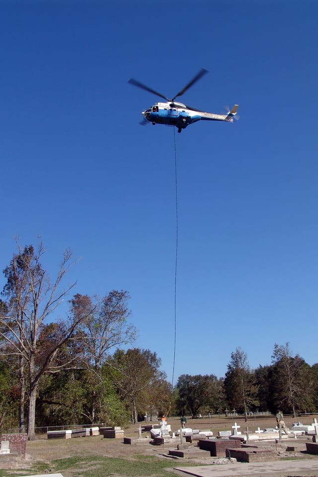 N902R - Helicopter