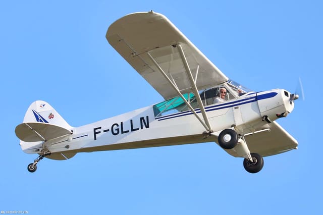 F-GLLN - Piper