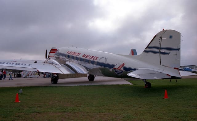 N44V - Douglas