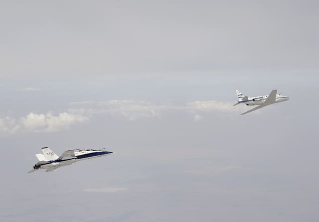 N845NA - Business jet