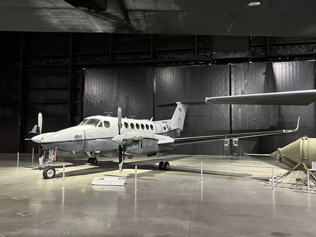  - Twin-engine aircraft