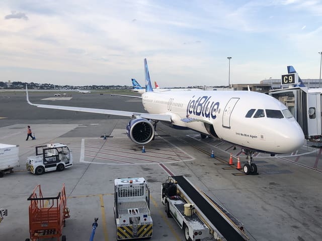 N2165J - Airbus