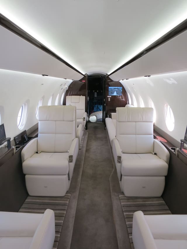 N280GD - Business jet