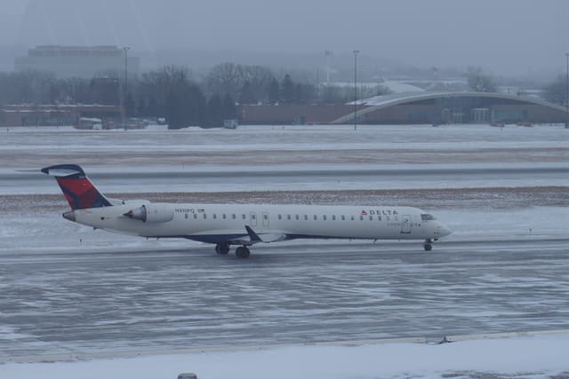 N315PQ - Bombardier