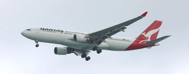 VH-EBR - Airbus