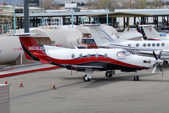 N808JS - Pilatus