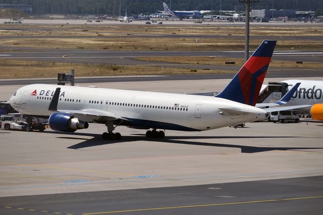 N16065 - Boeing