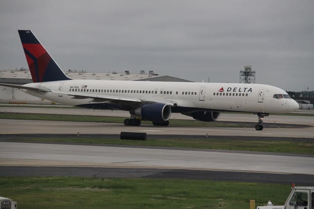 N674DL - Boeing