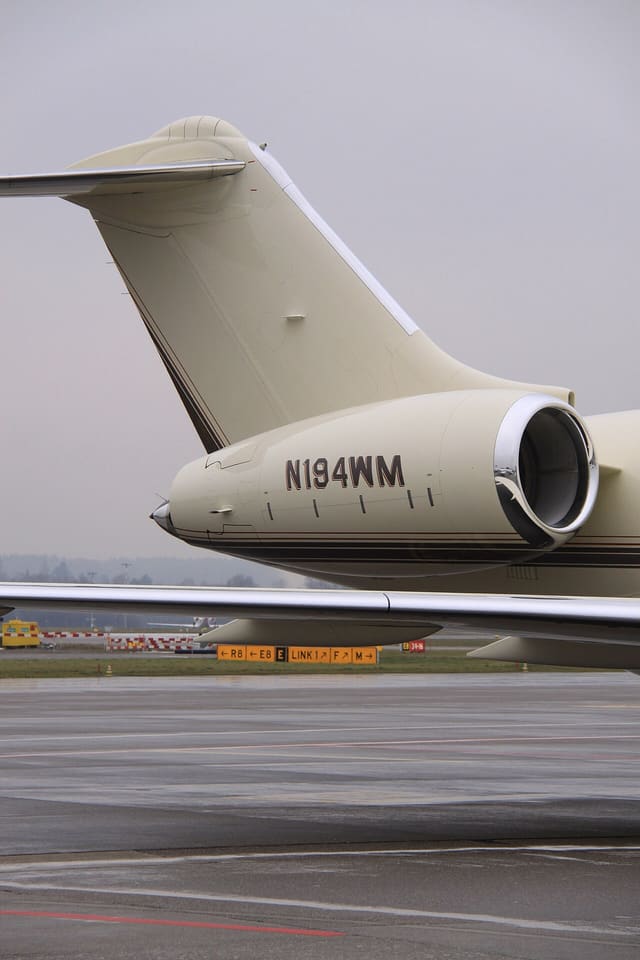 N194WM - Business jet