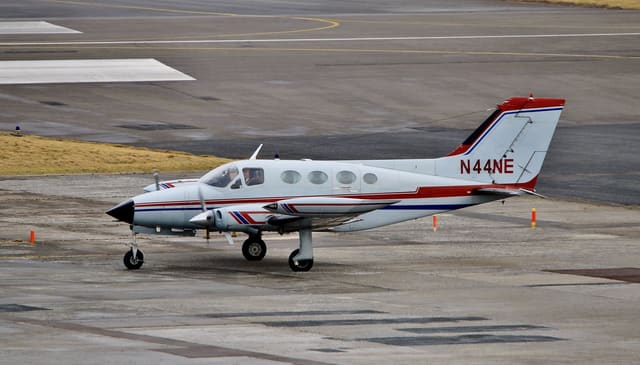 N44NE - Cessna