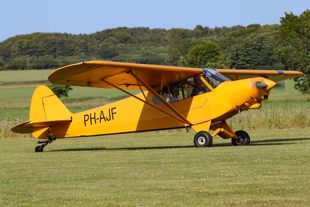 PH-AJF - Piper