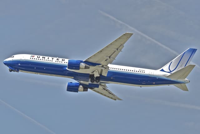 N649UA - Boeing