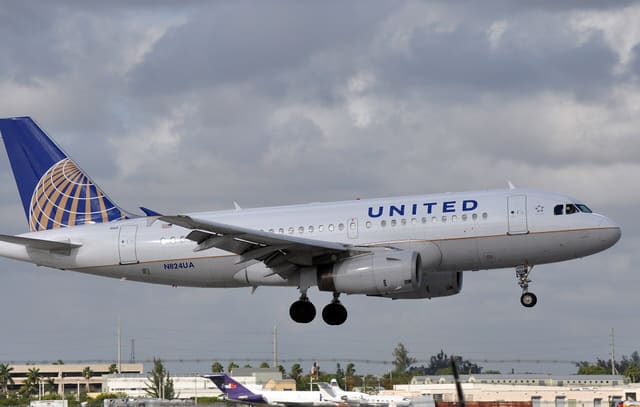 N824UA - Airbus