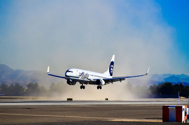 N320AS - Boeing