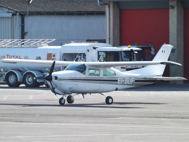 EI-BUF - Cessna