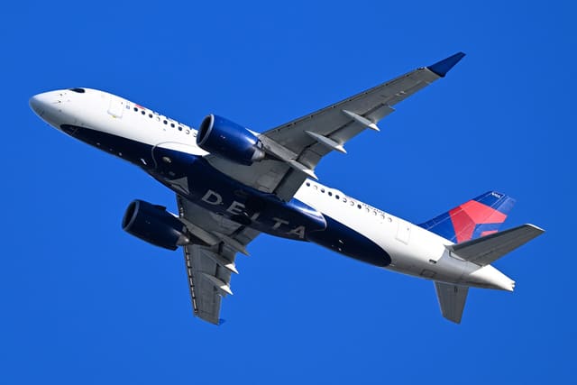 N102DU - Airbus