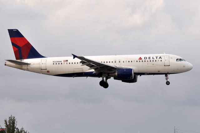 N328NW - Airbus