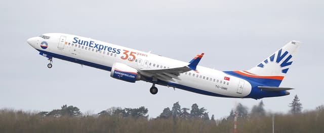 TC-SME - Twin-engine aircraft