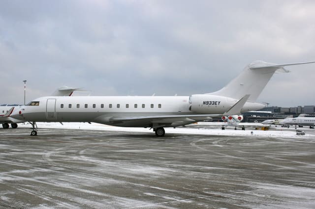 N933EY - Business jet