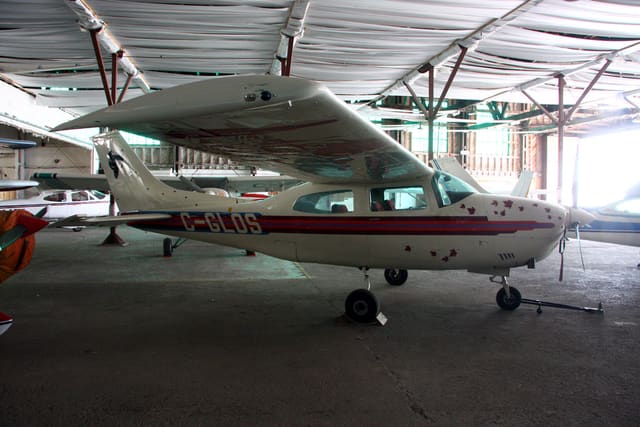 C-GLOS - Cessna