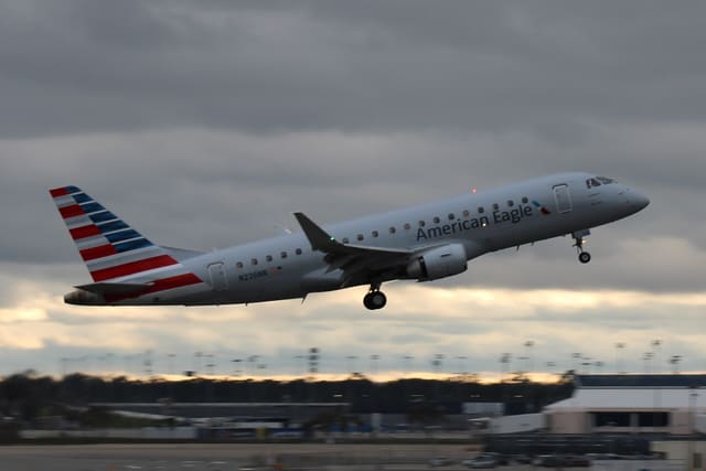 N226NN - Embraer