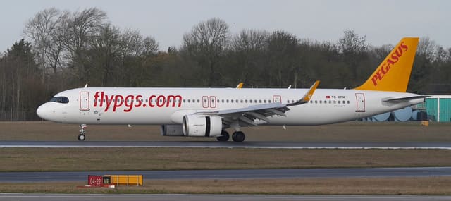 TC-RFM - Aircraft