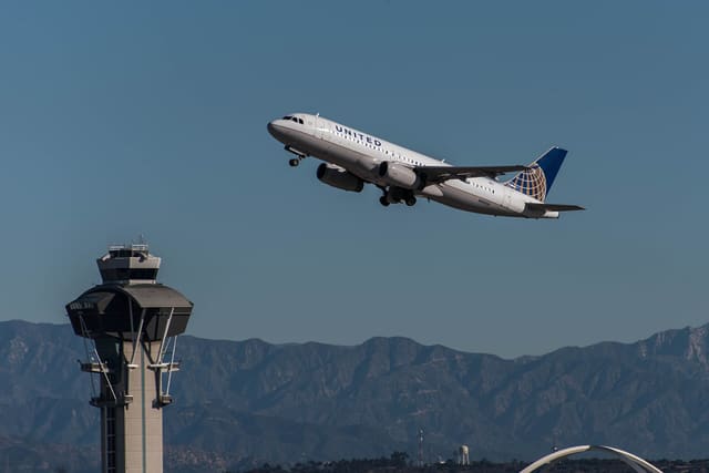 N401UA - Airbus