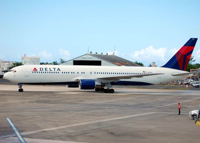 N135DL - Boeing