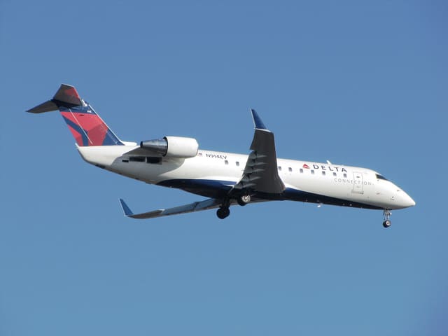 N914EV - Bombardier