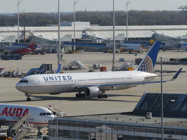 N659UA - Boeing