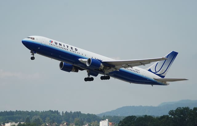 N660UA - Boeing