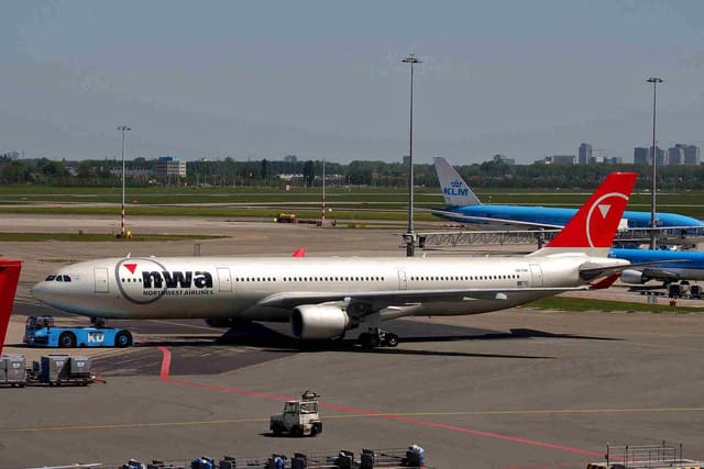 N817NW - Airbus