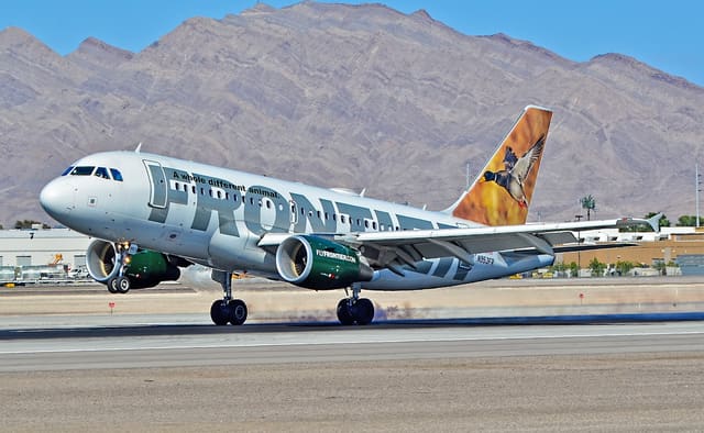N953FR - Twin-engine aircraft