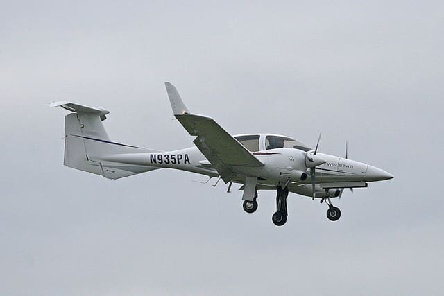 N935PA - Diamond
