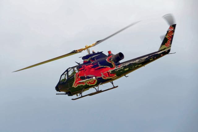 N11FX - Helicopter