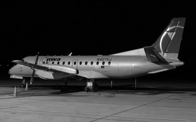 N407XJ - Twin-engine aircraft
