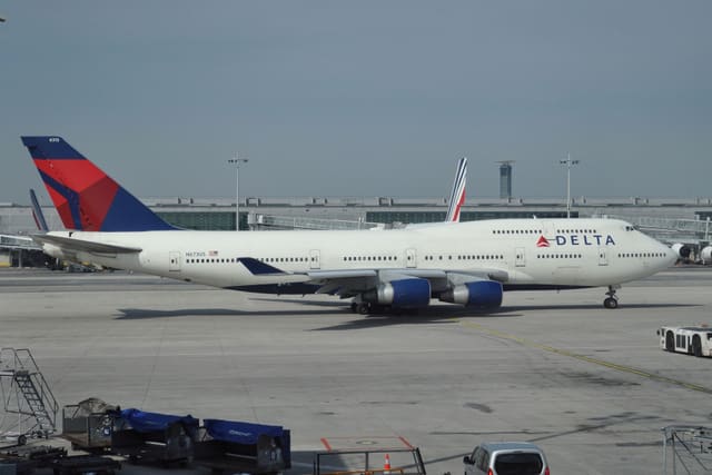 N673US - Boeing